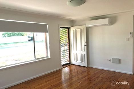 63 Oakland Ave, The Entrance, NSW 2261