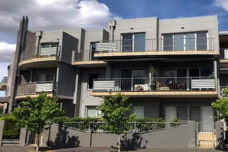 Property photo of 7/42-50 Napier Crescent Essendon VIC 3040