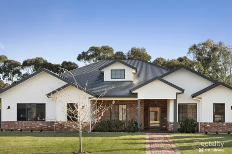 17 Bayaderra Ct, Moama, NSW 2731