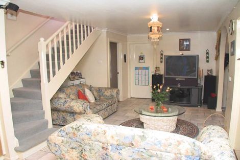 Property photo of 28 Eildon Parade Rowville VIC 3178