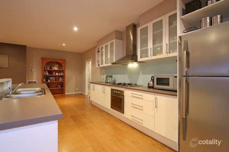 Property photo of 2 Grey Fantail Court Langwarrin VIC 3910