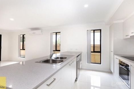 Property photo of 1/25 Wright Crescent Flinders View QLD 4305