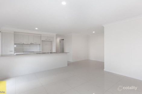 Property photo of 1/25 Wright Crescent Flinders View QLD 4305