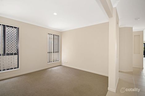 Property photo of 22 Severn Crescent North Lakes QLD 4509