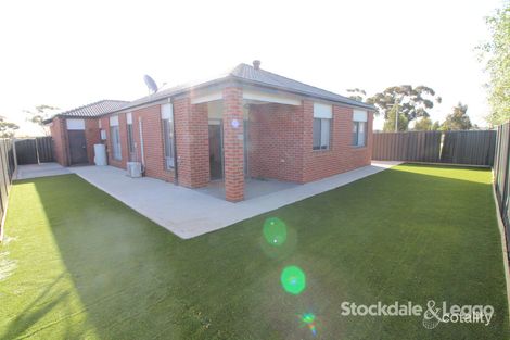 Property photo of 30 Bregman Esplanade Manor Lakes VIC 3024