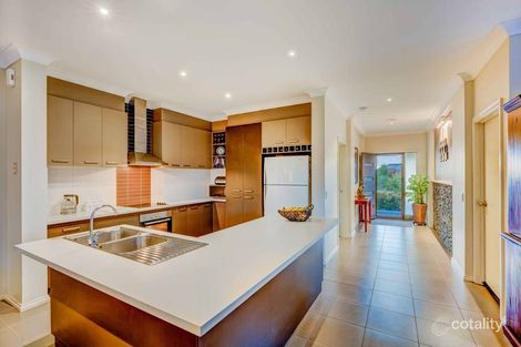 Property photo of 8 Bunya Drive Brookfield VIC 3338