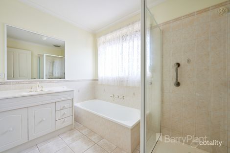 Property photo of 1/3 Melbe Crescent Dandenong VIC 3175