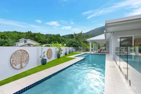 2 Gaway St, Caravonica, QLD 4878