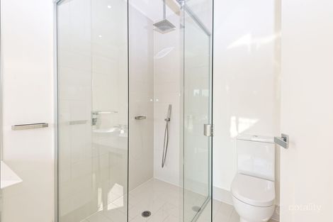 Property photo of 13 Theatre Drive Benowa QLD 4217