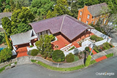 Property photo of 6 Quandolan Close Ivanhoe East VIC 3079