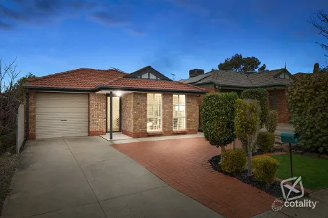 Property photo of 13 St Clair Parade Greenwith SA 5125