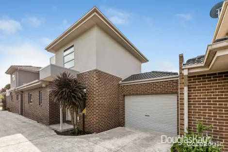 Property photo of 2/10 Kinnane Crescent Sunshine VIC 3020