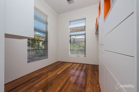 Property photo of 17 Sunbird Way Gwelup WA 6018