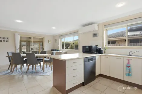 Property photo of 17 Albatross Way Old Bar NSW 2430