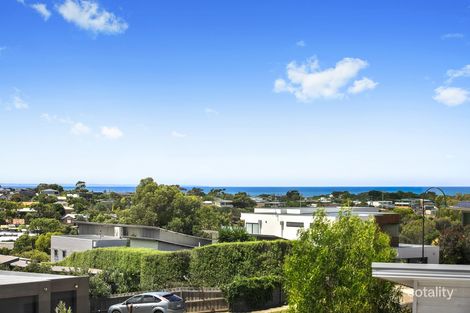 Property photo of 17 Springbank Circuit Torquay VIC 3228