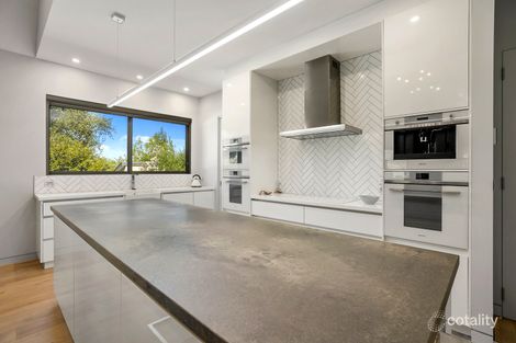 Property photo of 762 Mount Macedon Road Mount Macedon VIC 3441