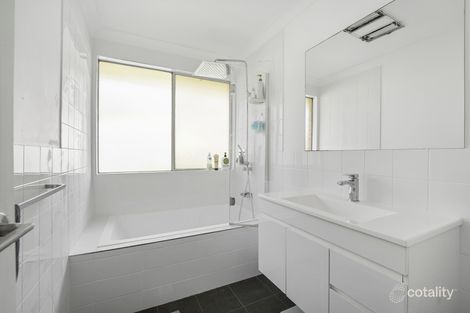 Property photo of 17 Swain Crescent Dapto NSW 2530