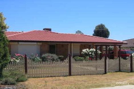 Property photo of 8 Emu Court High Wycombe WA 6057