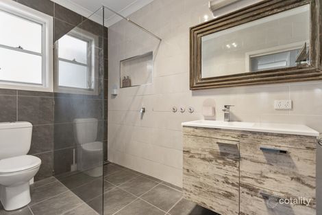 Property photo of 76 Jellicoe Street Temora NSW 2666