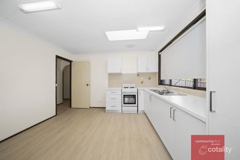 Property photo of 3 Dalton Place Fairfield West NSW 2165