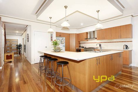 Property photo of 15 Watersedge Way Roxburgh Park VIC 3064
