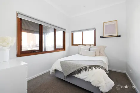 Property photo of 64 Albert Street Freshwater NSW 2096