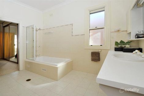 Property photo of 32 Highclere Avenue Banksia NSW 2216
