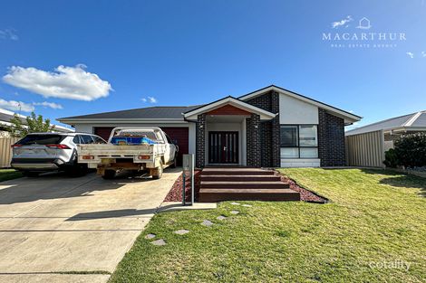 Property photo of 19 Morris Crescent Gobbagombalin NSW 2650