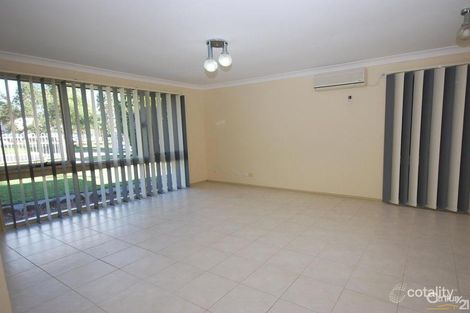 Property photo of 4 Bayswater Street St Johns Park NSW 2176