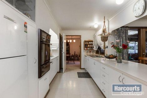 Property photo of 2 Woodlands Crescent Narre Warren VIC 3805