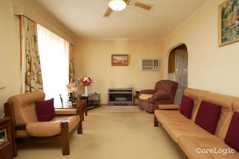 Property photo of 27 Inverloch Crescent Dallas VIC 3047