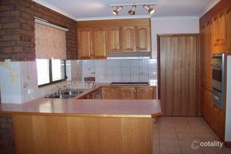 Property photo of 33 Kurrajong Street Red Cliffs VIC 3496