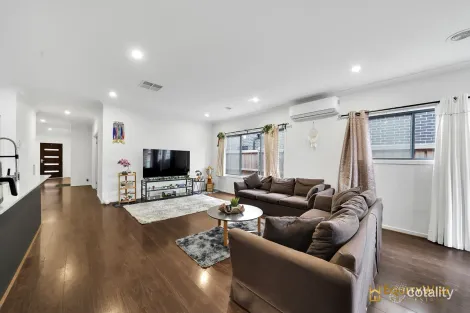 Property photo of 64 Welcome Parade Wyndham Vale VIC 3024