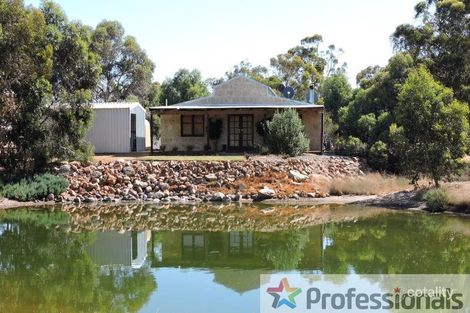 566 Bunmulling Rd, Popanyinning, WA 6309
