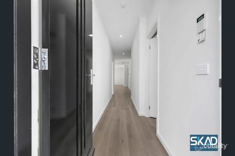 Property photo of 23 Featherdale Road Wollert VIC 3750