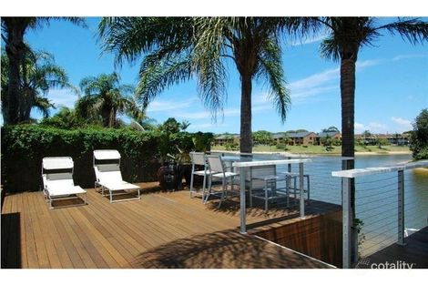 Property photo of 96 Hooker Boulevard Mermaid Waters QLD 4218