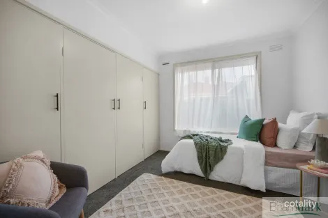 Property photo of 43 Whiton Grove Wyndham Vale VIC 3024