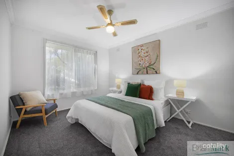 Property photo of 43 Whiton Grove Wyndham Vale VIC 3024