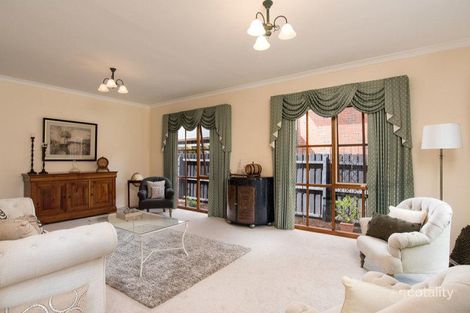 Property photo of 15 Blue Ridge Drive Mooroolbark VIC 3138