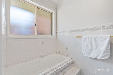 Property photo of 10 Banksia Street Orange NSW 2800
