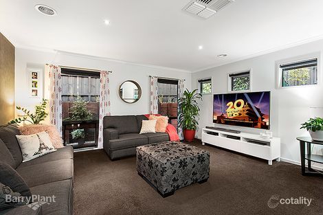 Property photo of 14 Autumn Rise Bundoora VIC 3083