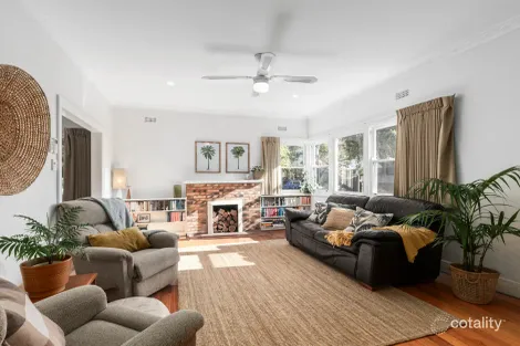 Property photo of 8 Philip Street Manifold Heights VIC 3218