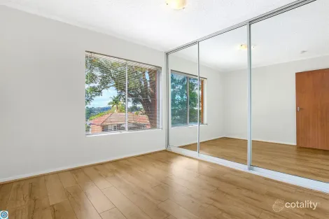 Property photo of 1/17 Zelang Avenue Figtree NSW 2525