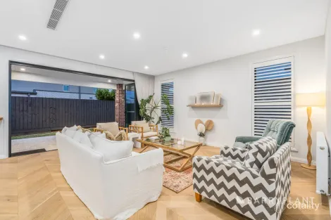 Property photo of 54 Basin Rise Highton VIC 3216