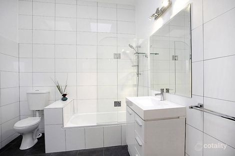Property photo of 2/21 Watts Street Box Hill VIC 3128