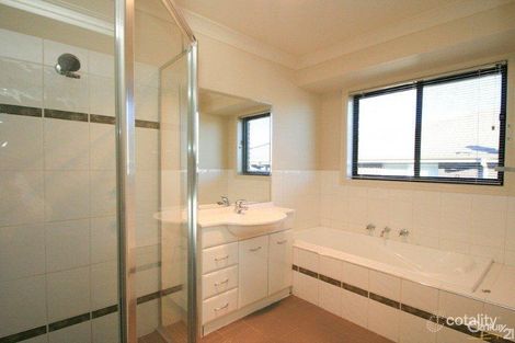 Property photo of 17 Discovery Drive Orange NSW 2800