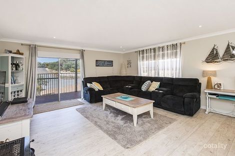 Property photo of 4 Lake View Road Preston Beach WA 6215