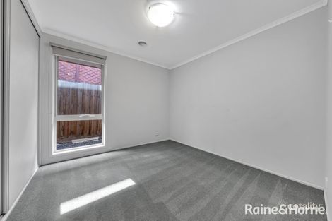 Property photo of 12 Spinningdale Close Seabrook VIC 3028