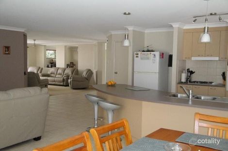 10 Saffron Pl, Seventeen Mile Rocks, QLD 4073