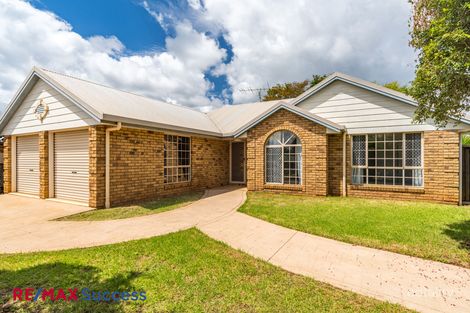 26 Bouganvillea Dr, Middle Ridge, QLD 4350